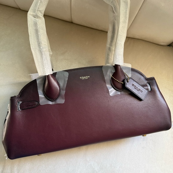 Coach empire 34 - Picture 1 of 7